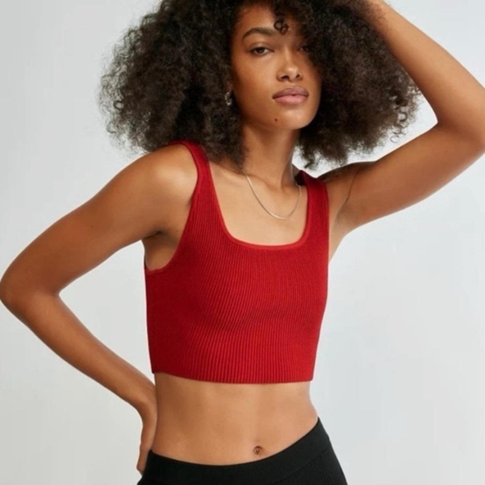 Aritzia Babaton Sculpt Knit Squareneck Cropped Tank Ribbed Top Red Size XS
